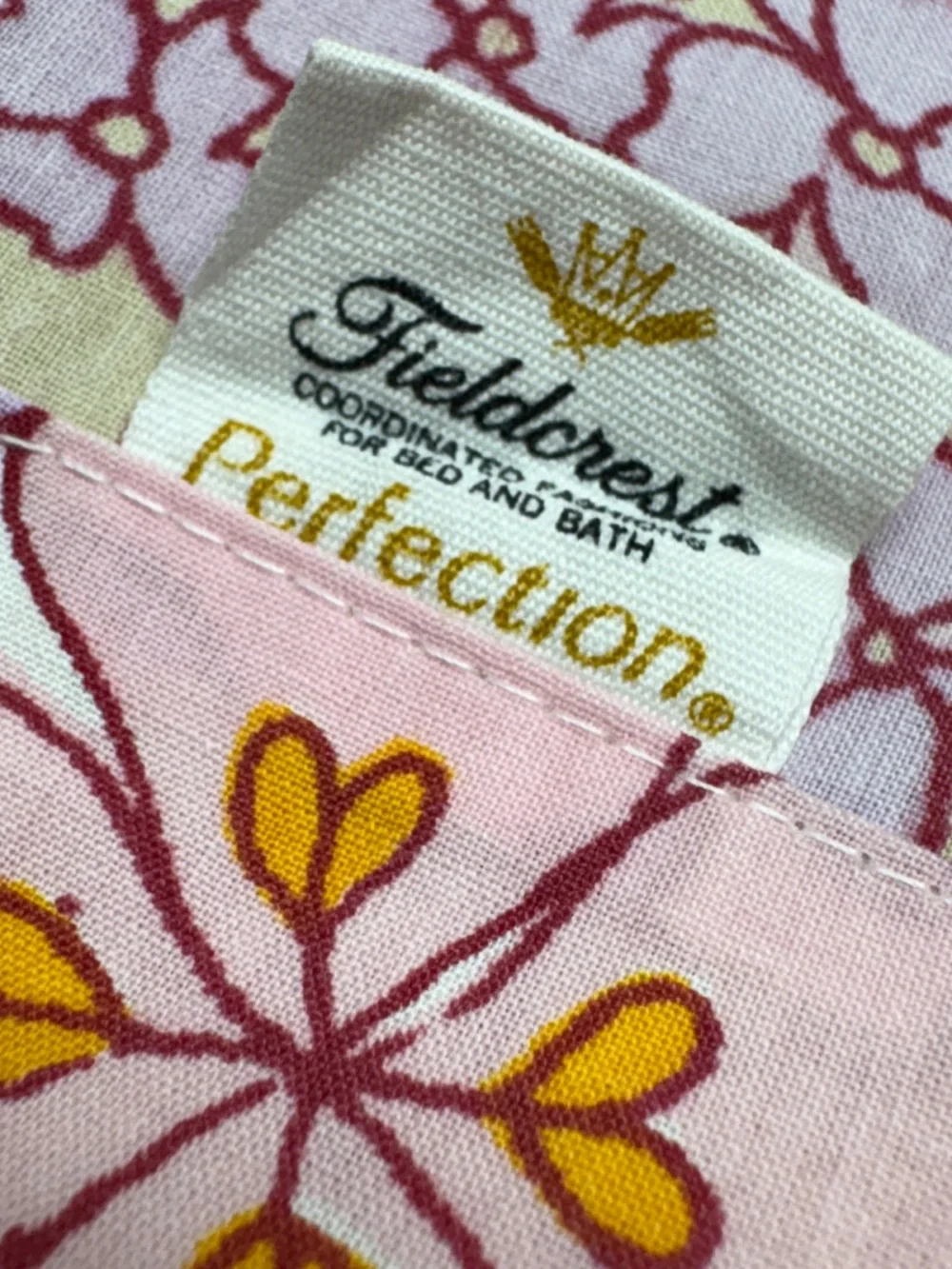 vintage FIELDCREST mod 60's floral pillowcase cotton poly standard size